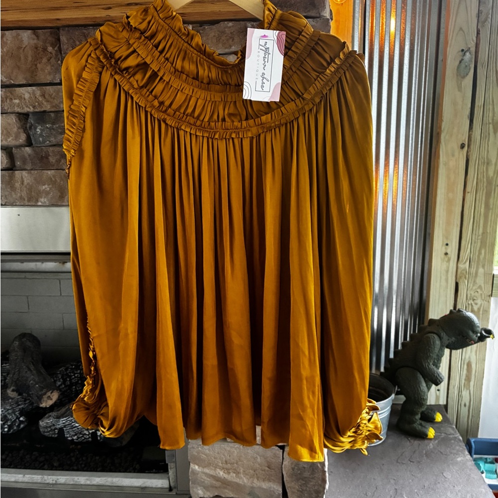 Bundle of 12 shirts